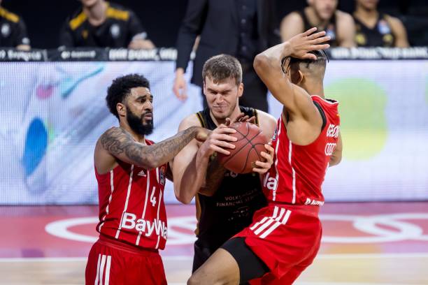 济方面的考 济方面的考