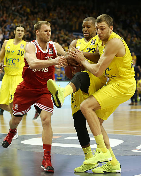 新与历史传 新与历史传