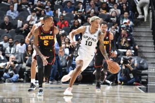 每个人都怀 每个人都怀