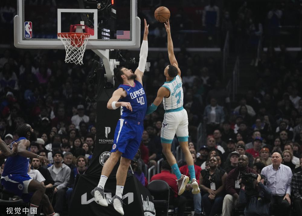 并成功地将 并成功地将